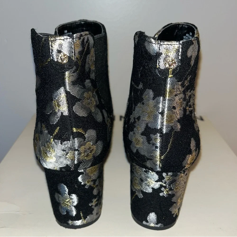NWT/NIB Anne Klein Akgorgia slip on ankle boots size 7. Silver & gold flowers - Picture 8 of 14